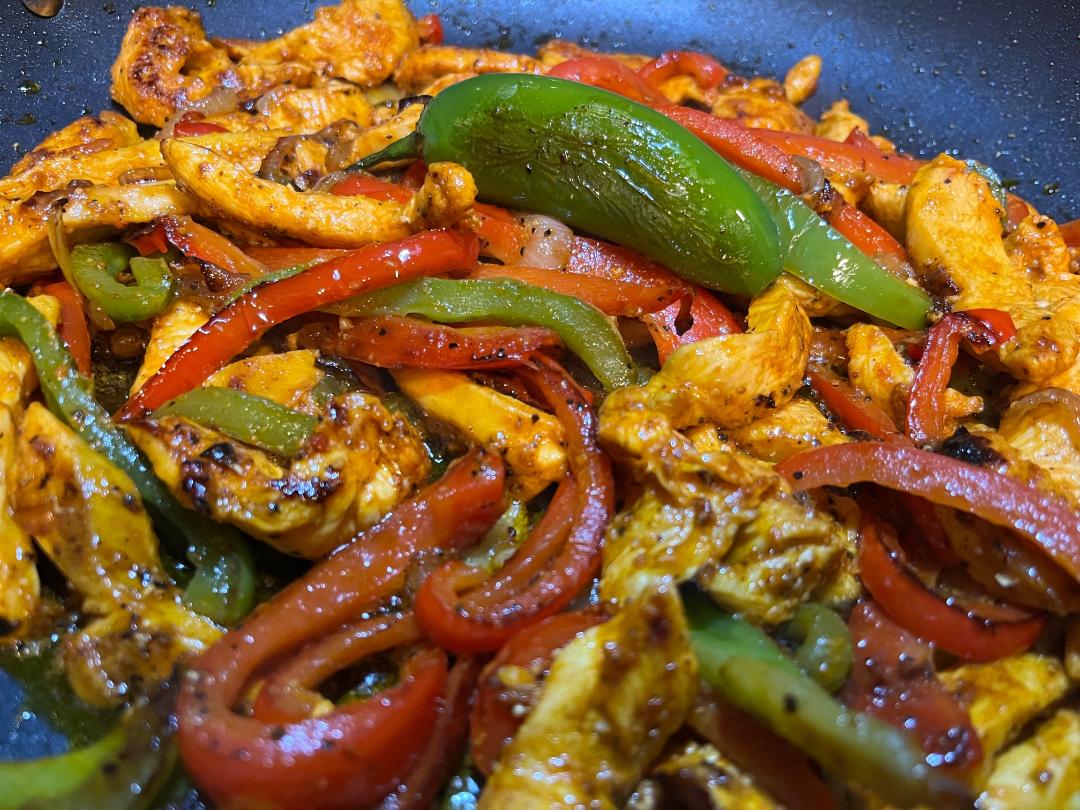 Featured image for “Restaurant Style Chicken Fajitas”