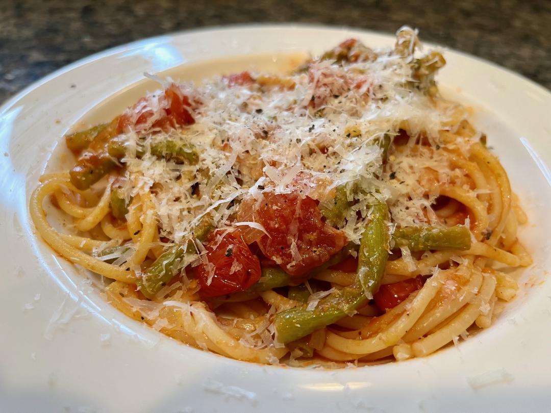 Featured image for “Green Bean Spaghetti… My Italian Mom’s Recipe 🇮🇹🍝”