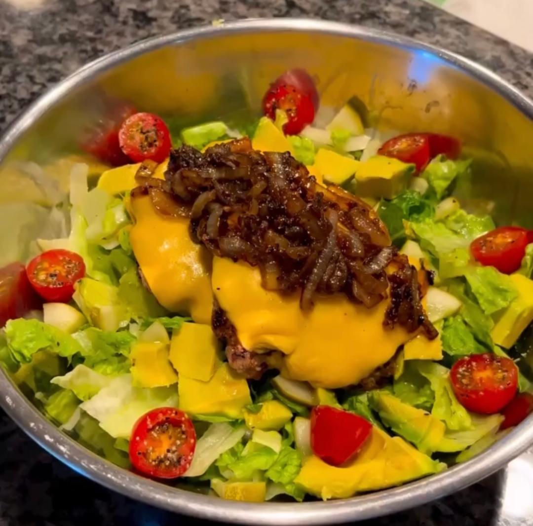 Featured image for “Low Carb Cheeseburger Salad”