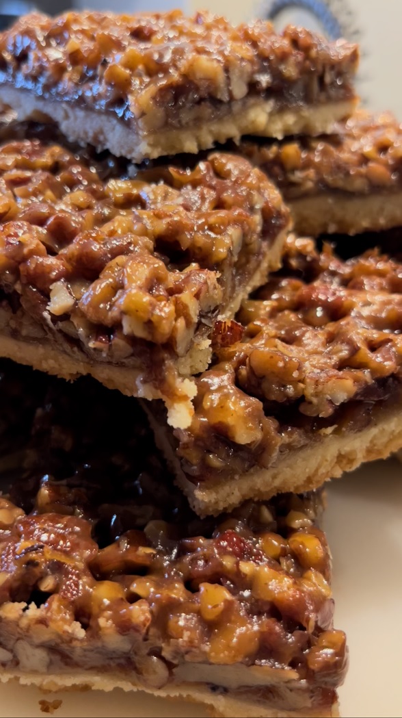 Featured image for “Pecan Bars ❤️🤤”