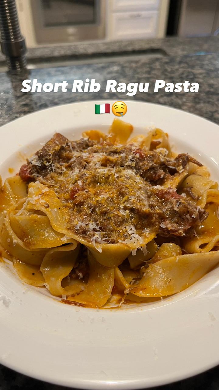 Featured image for “Italian Short Rib Ragu Pasta! 🇮🇹🍝🤤 #italianfood #pasta #shortrib #mobiskitchen”