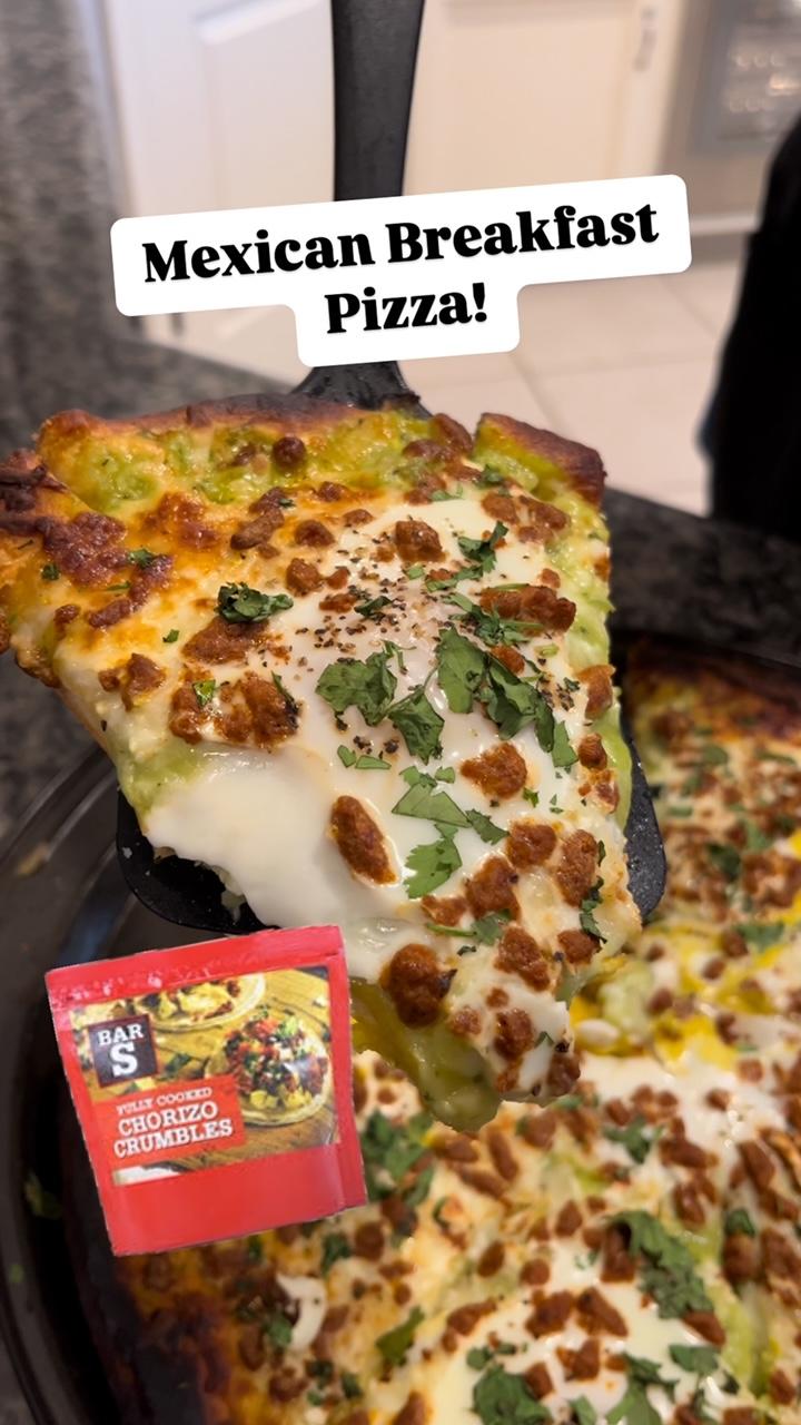 Featured image for “Mexican Breakfast Pizza! #barsfoods #chorizo #breakfast #pizza 🍳🍕”